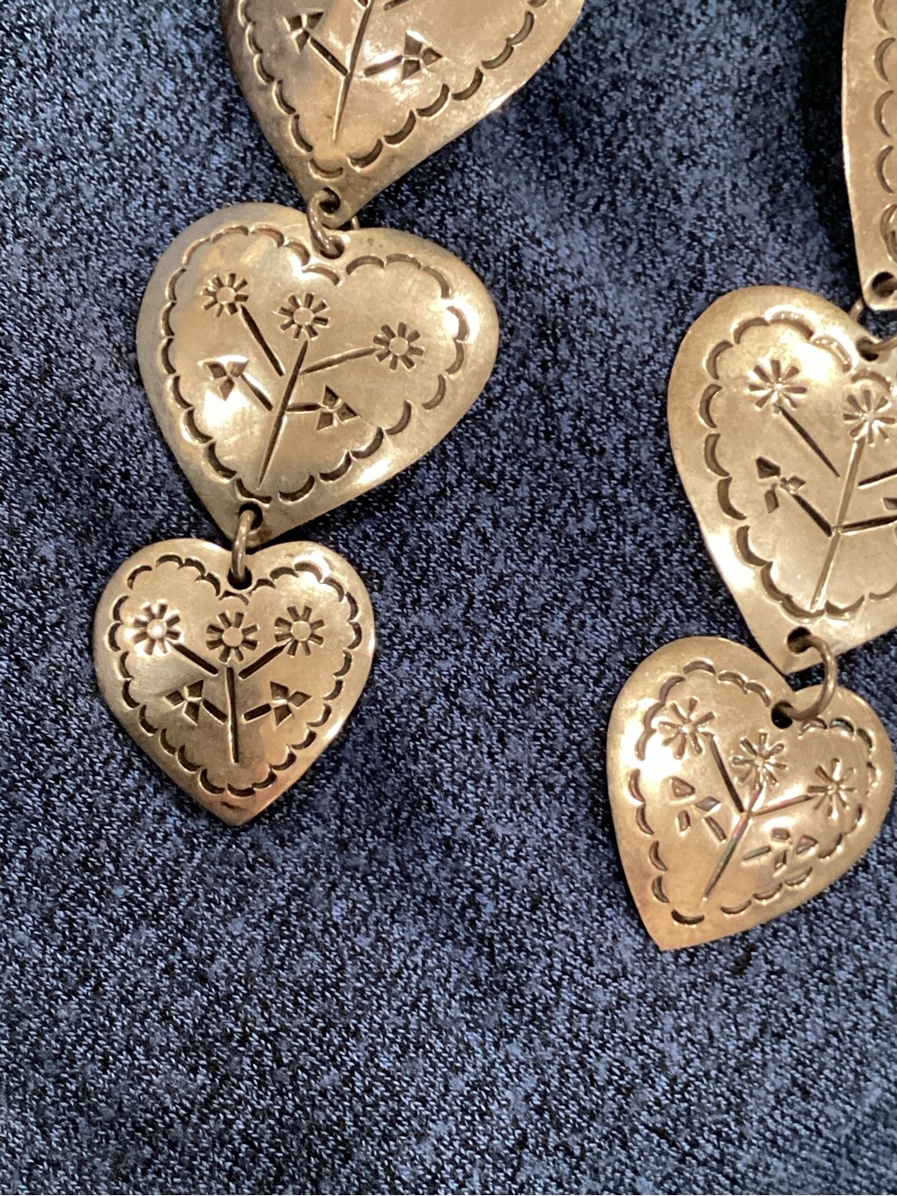 VTG 925 TAXCO Sterling Silver Graduated Triple Heart Earrings W T/Stamp - Picture 6 of 12